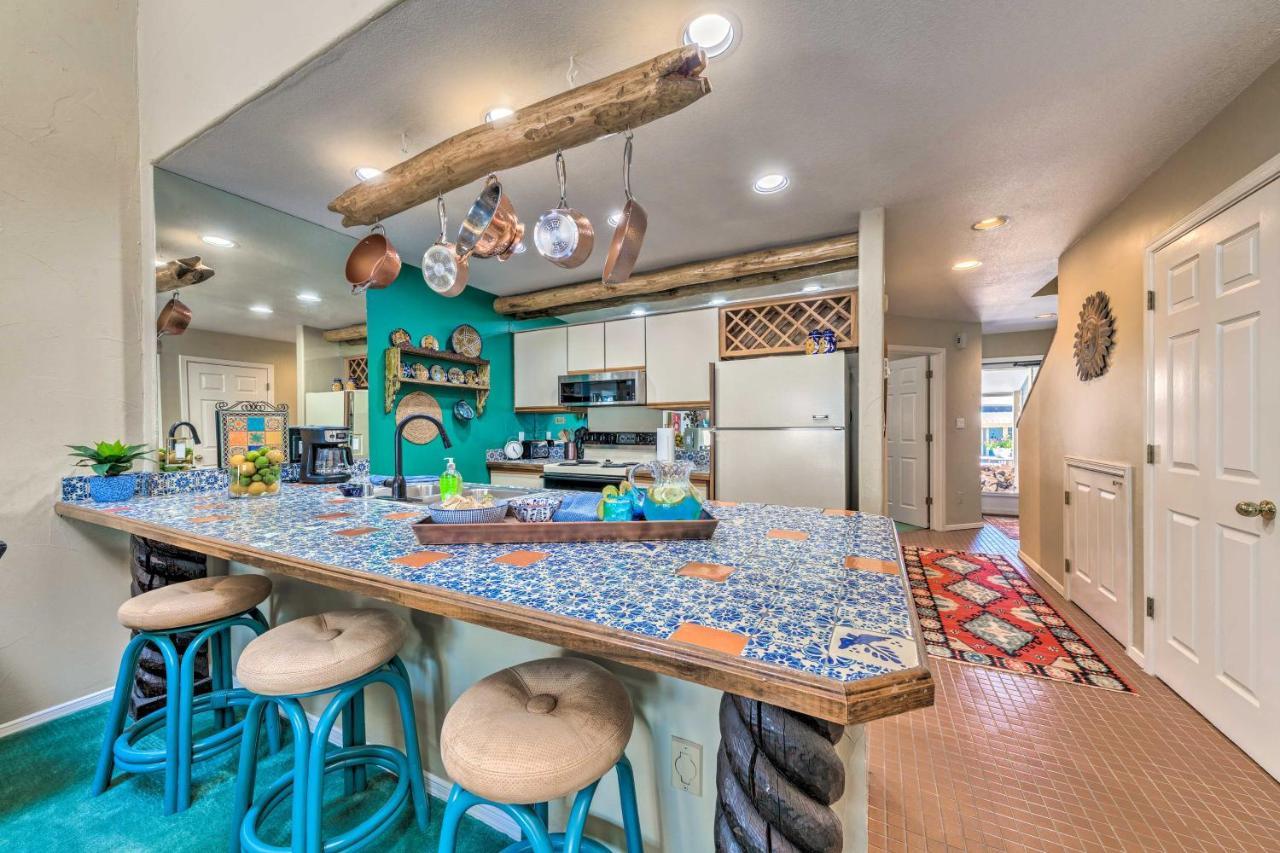 Eclectic Home With Deck 4 Miles To Ski Cloudcroft! Exterior photo
